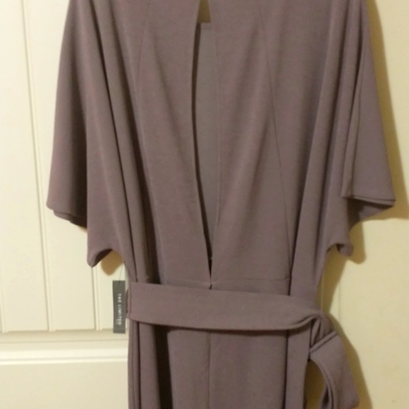 Dress - Picture 2 of 3